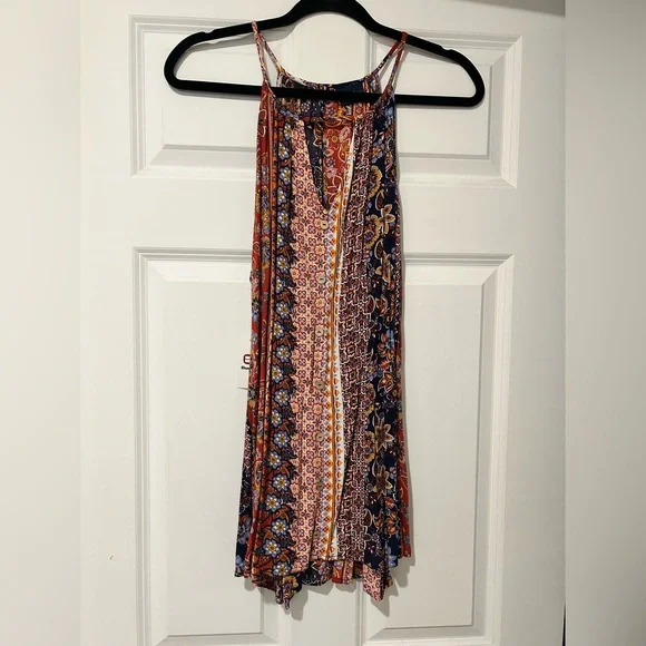NWT Daytrip Buckle Floral Print Keyhole Tank Top - Picture 10 of 15
